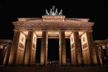 Image showing Brandenburg gate at night in Berlin, Germany