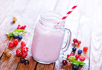 Image showing yogurt with berries