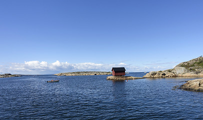 Image showing Cabin near the sea