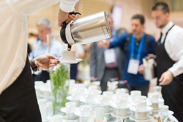 Image showing Coffee break at conference meeting.