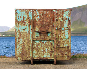 Image showing Old and abandoned container