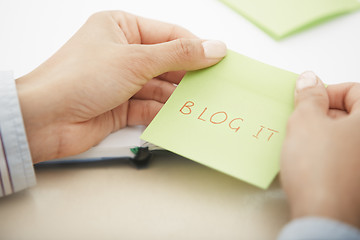 Image showing Blog it text on adhesive note