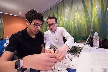 Image showing it students in computer science classroom