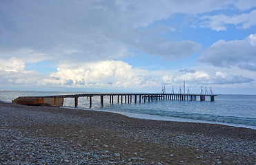 Image showing Pontoon bridge to the sea