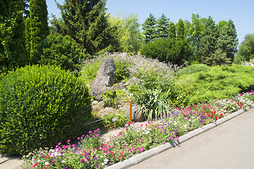 Image showing Garden path and flowerbed