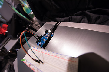 Image showing it students in computer science classroom