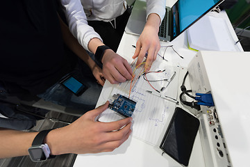 Image showing it students in computer science classroom