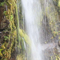 Image showing Kirkjufellsfoss waterfall near the Kirkjufell mountain