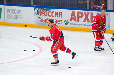 Image showing Pavel Bure (10) training