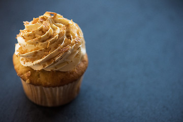 Image showing Cupcakes desert cream