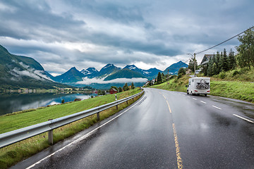 Image showing Caravan car travels on the highway.