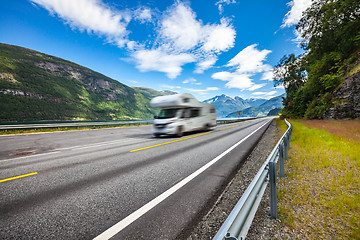 Image showing Caravan car travels on the highway.