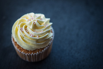 Image showing Cupcake desert cream