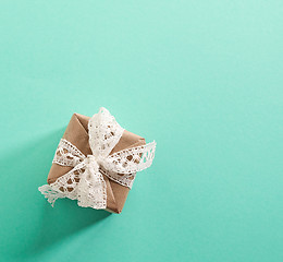 Image showing wrapped gift box 