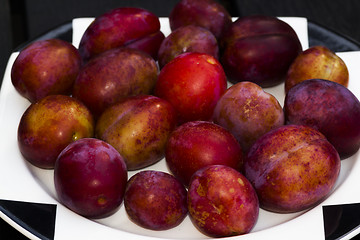 Image showing plums