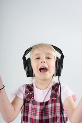 Image showing sing along