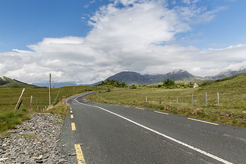 Image showing asphalt road at connemara in ireland