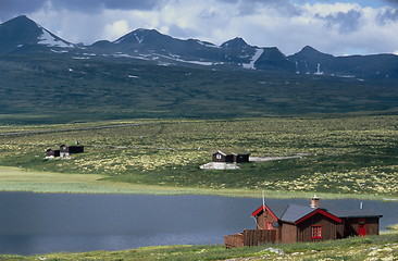 Image showing Houses at Lake