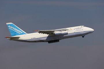 Image showing An-124 Taking Off