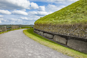 Image showing newgrange bru na boinne