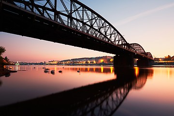 Image showing Amazing sunrise in the city