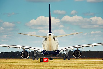 Image showing Traffic at the airport