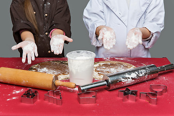 Image showing Children making christmas gingerbread