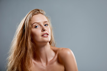 Image showing Closeup of sensual woman looking at camera