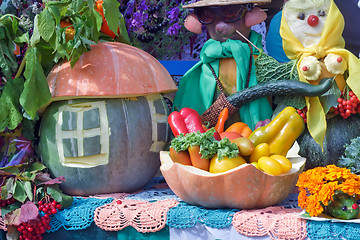 Image showing Vegetable harvest is sold at the fair.