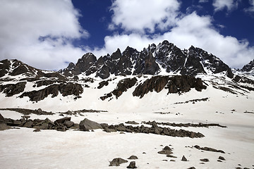 Image showing Snowy mountain at wind day