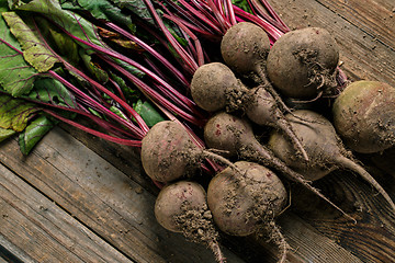 Image showing Beets with green leaves