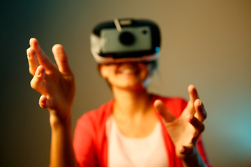 Image showing Young woman wear with the VR googles