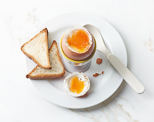 Image showing freshly boiled brown egg