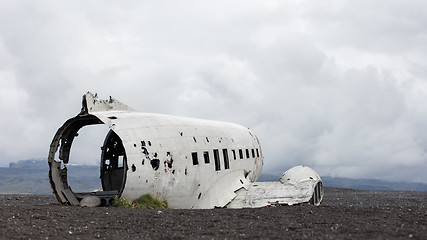 Image showing The abandoned wreck of a US military plane on Southern Iceland