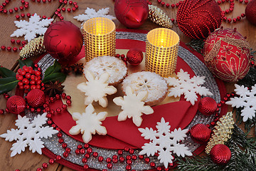 Image showing Gingerbread Biscuits and Mince Pies