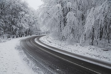 Image showing Driving in winter