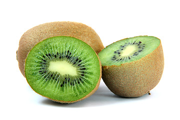 Image showing one kiwi and two halfs