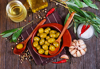 Image showing green olives