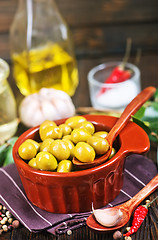 Image showing green olives