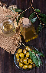 Image showing green olives