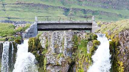 Image showing Kirkjufellsfoss waterfall near the Kirkjufell mountain