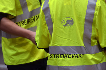 Image showing Norwegian train drivers on strike