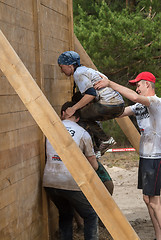 Image showing Team storm wall in extrim race. Tyumen