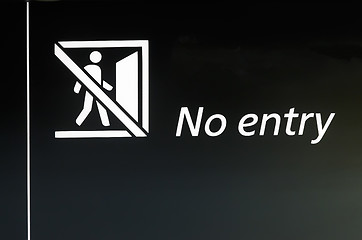 Image showing A signal indicating the prohibition of entry.