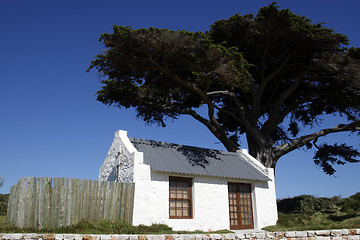 Image showing small white house