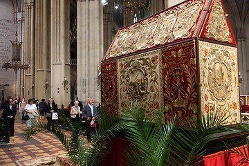 Image showing On Holy Saturday, people pray in front of God's tomb in the Zagreb Cathedral