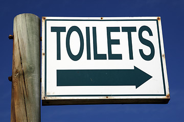 Image showing toilet directions sign