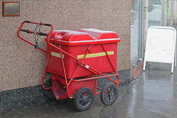 Image showing Postman Cart