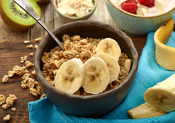 Image showing bowl of granola with fruits