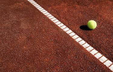 Image showing tennis ball on a tennis court